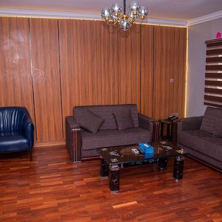 Mahogany Hotel And Suites Ibadan Luaran gambar