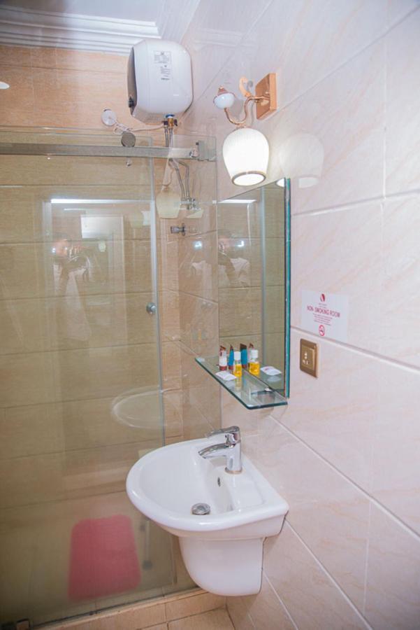 Mahogany Hotel And Suites Ibadan Luaran gambar