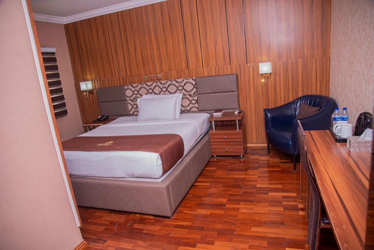 Mahogany Hotel And Suites Ibadan Luaran gambar